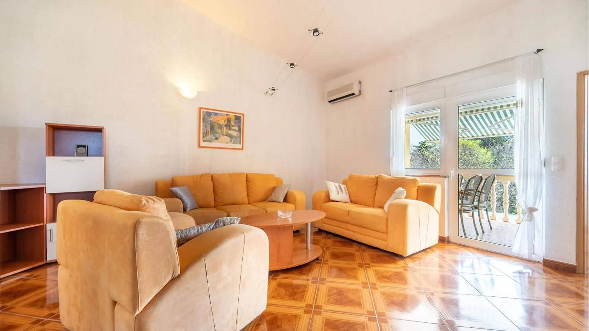 Nice Apartment In Starigrad Paklenica Croatia