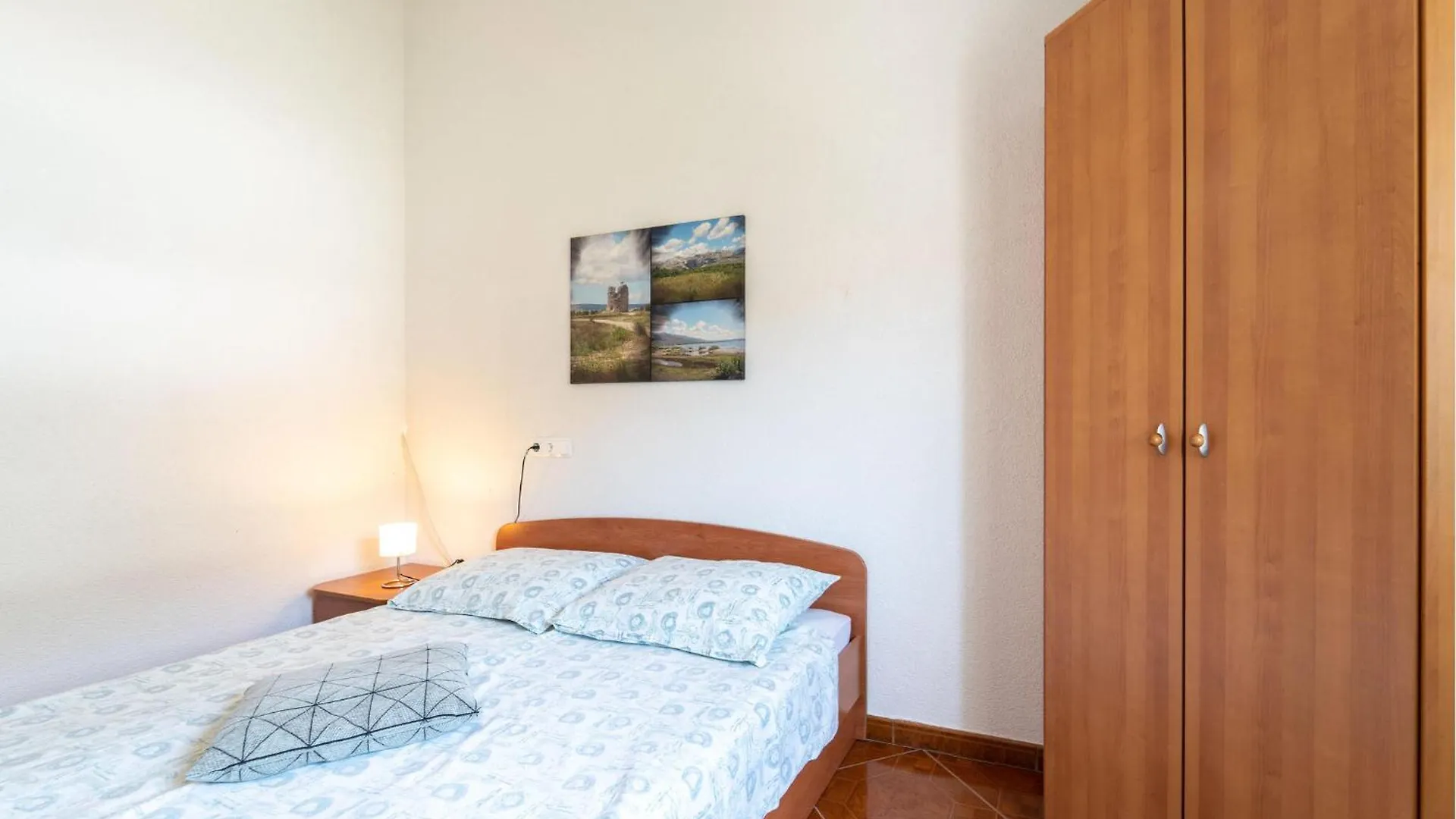 Nice Apartment In Starigrad Paklenica Croatia