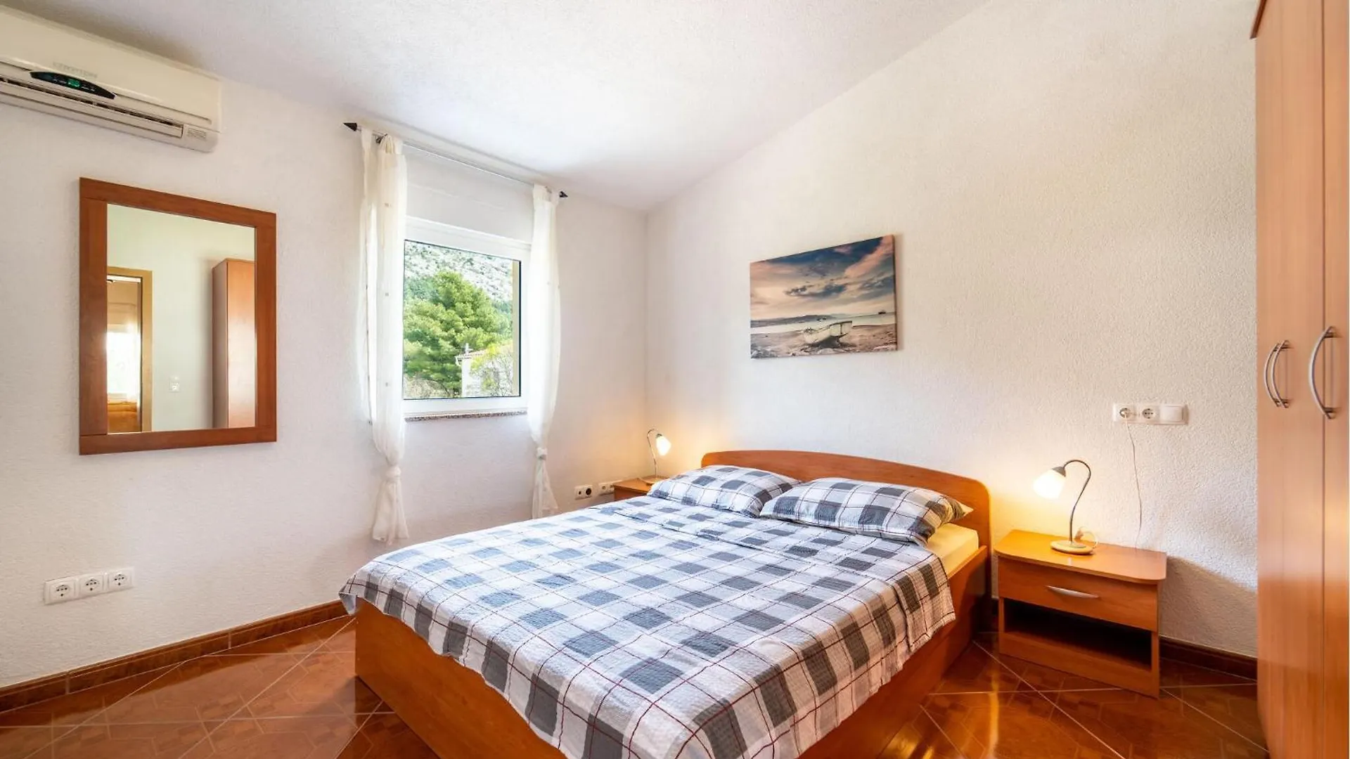 Nice Apartment In Starigrad Paklenica