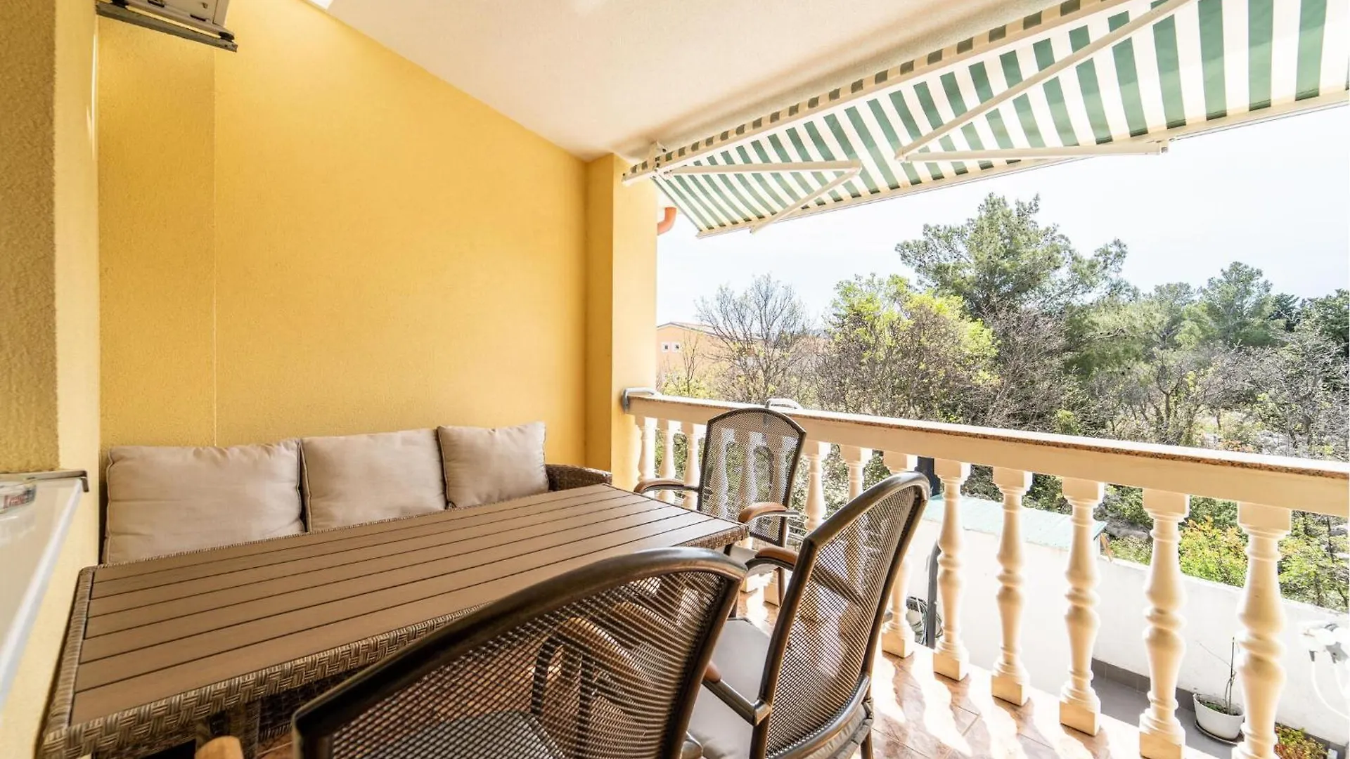 Nice Apartment In Starigrad Paklenica