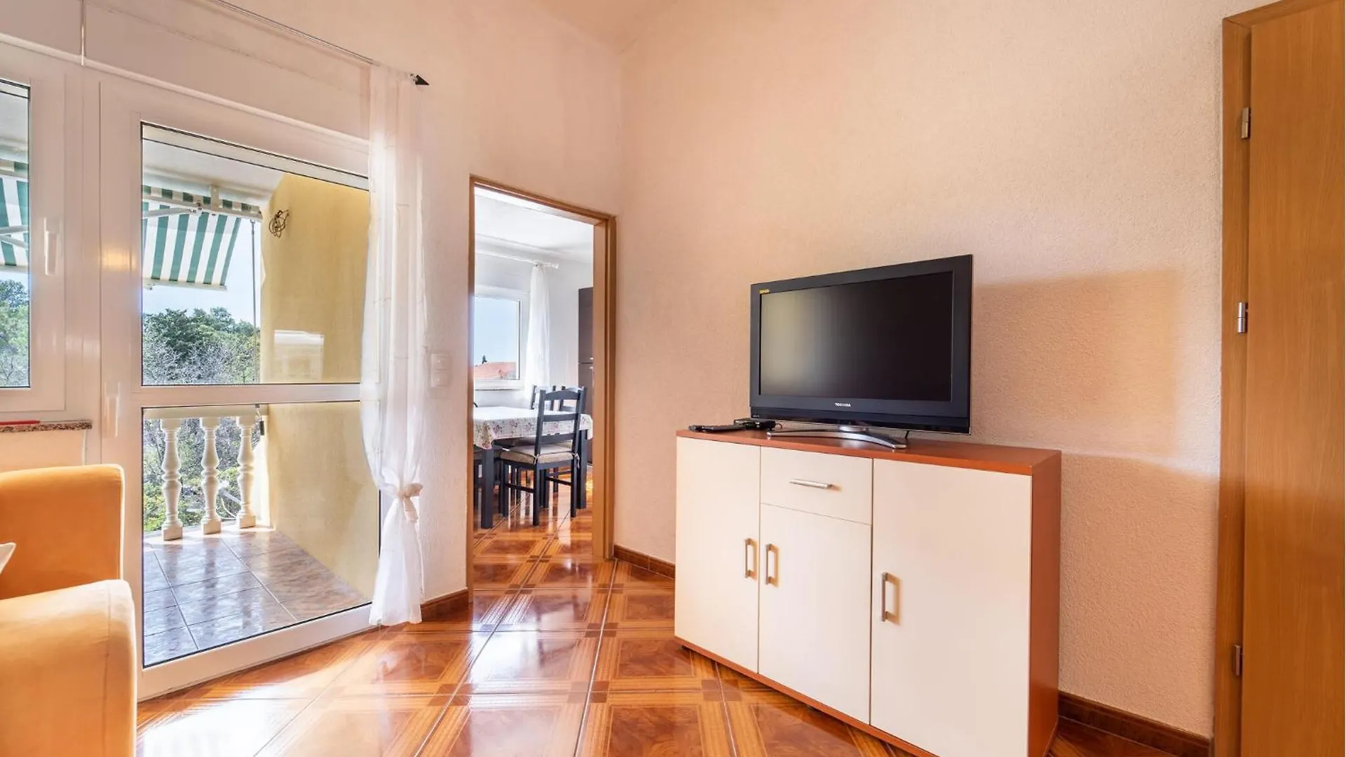 Nice Apartment In Starigrad Paklenica